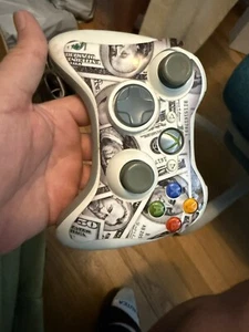 Microsoft Xbox 360 Wireless Gaming Controller, Missing Battery Cover - Picture 1 of 5