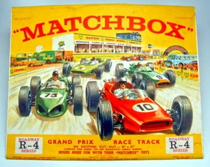 Matchbox R-4 "Grand Prix Racetrack" Roadway layout 1964 rare New Zealand issue - Picture 1 of 8