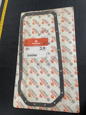 International OEM Oil Pan Rubber Gasket 151067R3 - Image 1 of 4