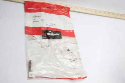 Burndy One Hole Lug Compression Connector 2 AWG YA2C-TC14 - Image 1 of 3