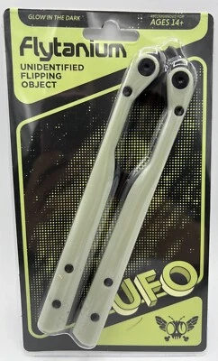 Flytanium U.F.O. Unidentified Flipping Object Trainer - Glow In The Dark (UFO) - Image 1 of 3