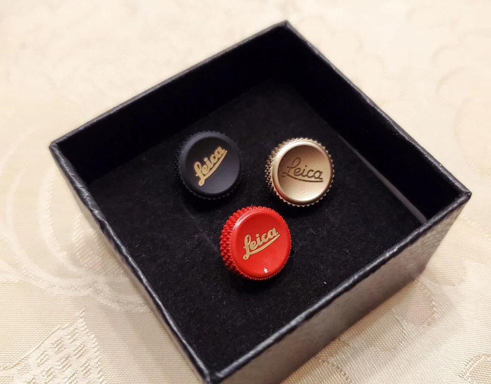 3PCS Soft Shutter Release Buttons for Leica M Fujifilm, 11mm, Red/Black/Gold - Image 1 of 4