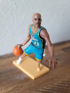 1996 Kenner Starting Lineup Figure (Loose) ~ GRANT HILL [Detroit Pistons] - Picture 1 of 2