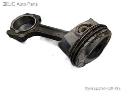 Right Piston and Rod Standard For 14-18 Chevrolet Silverado 1500  5.3 12649190 - Image 1 of 4