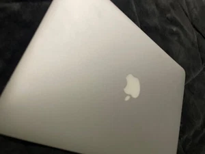 macbook air 2010 13" class b specification for parts fully working  - Picture 1 of 3