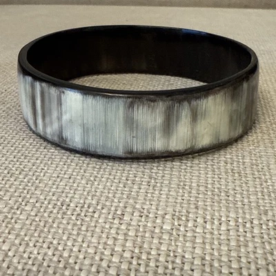 Bracelete de punho largo vintage natural marrom escuro marfim boho feito à mão - Imagem 1 de 4