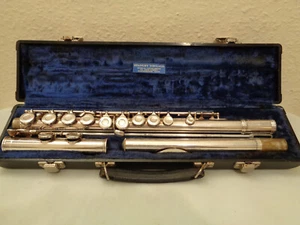 VINTAGE GEMEINHARDT M2 FLUTE SILVER, IN ORIGINAL CASE, "SOLD AS IS" MADE IN USA - Picture 1 of 13