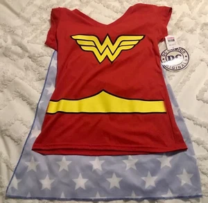 NEW WITH TAGS! DC Comics Women's Wonder Woman Shirt with Cape Large (11/13) - Picture 1 of 6