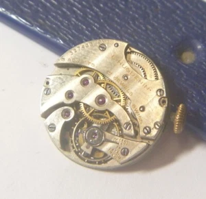 Late 1910s E. Huguenin 17J 3 Adjusts 8 ½ Lignes Hi Grade Movt Dial Hands !! - Picture 1 of 8