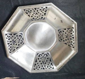 Vintage Decorative metal fruit vase - Picture 1 of 19