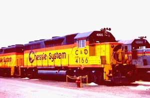 ORIGINAL KODACHROME SLIDE CHESSIE SYSTEM GP40-2 #4166 PORTSMOUTH, VA JULY 1986 - Picture 1 of 1