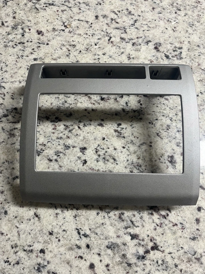 Toyota Tacoma 2007 moldura estéreo sin clips - Tacoma 2007 Foto 1 de 4