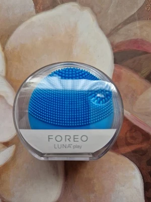Foreo Luna Play Facial Cleansing Massager Aquamarine Blue New Sealed Box - Image 1 of 4