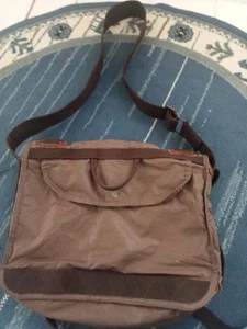 FAT FACE Mens Ladies MESSENGER BAG Crossbody Brown multi Pockets. - Picture 1 of 16
