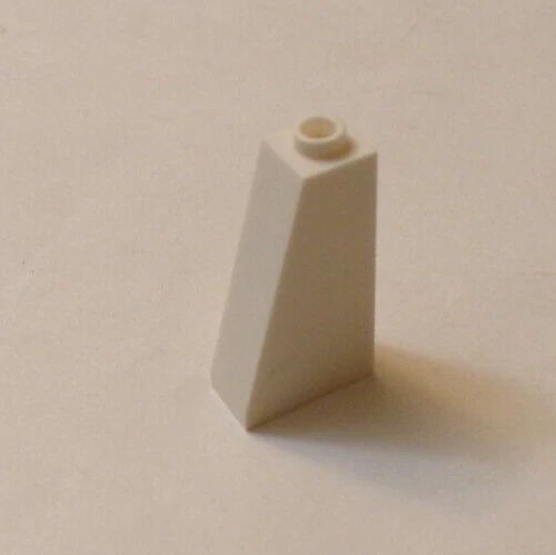 Lego x1 White 1x2x3 Sloped Brick, One Hollow Stud, 4460b (028-179) - Image 1 of 1