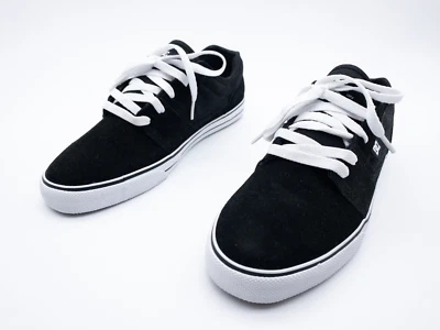 DC Shoes Uomo Scarpe Tempo Libero Sneaker Lacci da Nero Gr.40,5 Eu Art.8880-98 - Immagine 1 di 3