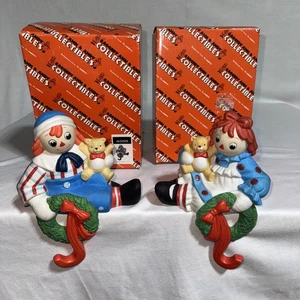 Estatuilla de colección Flambro 4567 4568 harapienta Ann Andy Navidad media manto - Imagen 1 de 11