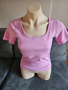 Lululemon Shelf Bra Work-out Tee, Size 8 - Picture 1 of 7