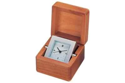 RELOJ Escritorio Bisagras Madera Cerezo Caja Cuarzo Plata Cardán Bestar Náutico Hermoso Foto 1 de 4