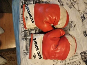 Vintage Original Knock Outs Boys Youth PRO Boxing Gloves # 106 - Picture 1 of 7