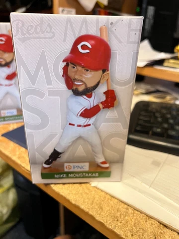 MIKE MOUSTAKAS-------CINCINNATI REDS---BOBBLEHEAD----SGA----2020 Cover