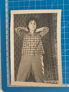 Woman Girl Fashion Dressing Outside Portrait Photo Vintage Ussr 1950-80 #8007 - Picture 1 of 3
