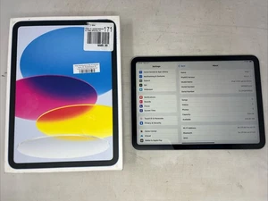 Apple iPad 10. generacji 10,9" A2696 MPQ83LL/A 256GB tylko WiFi - srebrny - Zdjęcie 1 z 8