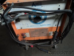 Airco 250A (Miller Dialarc in orange [paint) AC/DC Stick Welder - Picture 1 of 3