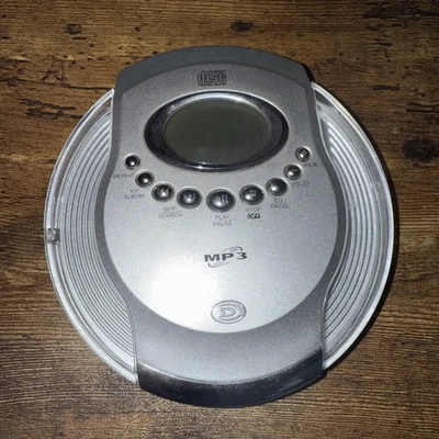 Durabrand CD-965 Walkman Reproductor de CD/MP3 Programa de ecualización no funciona”  Foto 1 de 4