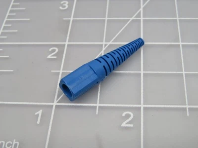 LOT OF 8000 COMMSCOPE 1392600 FIBER OPTIC CONNECTOR BOOTS .900MM BLUE T197785 - Image 1 of 4