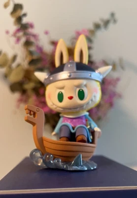 THE VIKING FIGURE THE MONSTERS SERIES HOW 2 WORK CUTE TOYS GIFT - Image 1 of 4