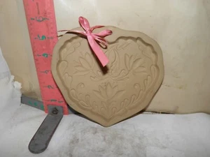 BROWN BAG COOKIE ART COOKIE (OR WHATEVER) MOLD - ACANTHUS HEART FROM 1997 - Picture 1 of 2