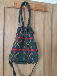Preloved Shoulder Bag - Picture 1 of 3