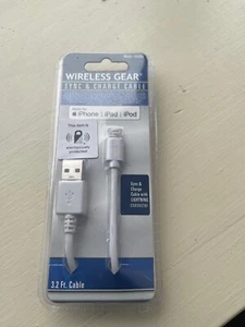 Wireless Gear Sync & Charge Cable For iPhone 3.2 FT~White 2 in 1 - Picture 1 of 2