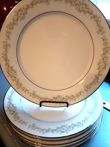 Noritake Donegal Speiseteller weiße Gänseblümchen, graue Schatten, Platinrand -- 8 Stück - Bild 1 von 5
