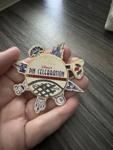 Epcot Presents Pin Celebration Logo Spinner LE Disney Park Icons Pin Castles - Picture 1 of 2