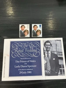 Timbres Roi Prince Charles et Diane Grande Bretagne 1981 présentation mariage royal - Photo 1/13