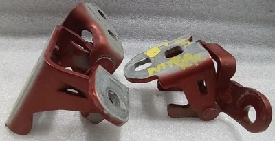 2007-2011 Dodge Nitro RH Rear Door Upper and Lower Hinges 55360918AK 5274256AB - Image 1 of 4