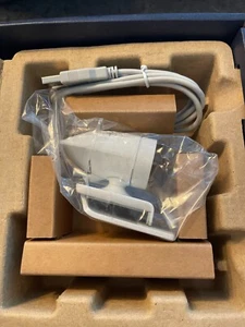POLY STUDIO P5 WEBCAM 1080P FOTOCAMERA / MICROFONO USB ALIMENTATO - Foto 1 di 3
