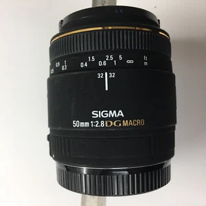 Objektiv Sigma Macro 50 mm 1:2,8 Canon EOS Digital EFS - Bild 1 von 7