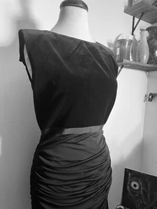 Vestido GIAMBATTISTA VALLI Negro Terciopelo Top Body Con. Venta al por menor $2,500 talla 42=6 o Md - Imagen 1 de 14