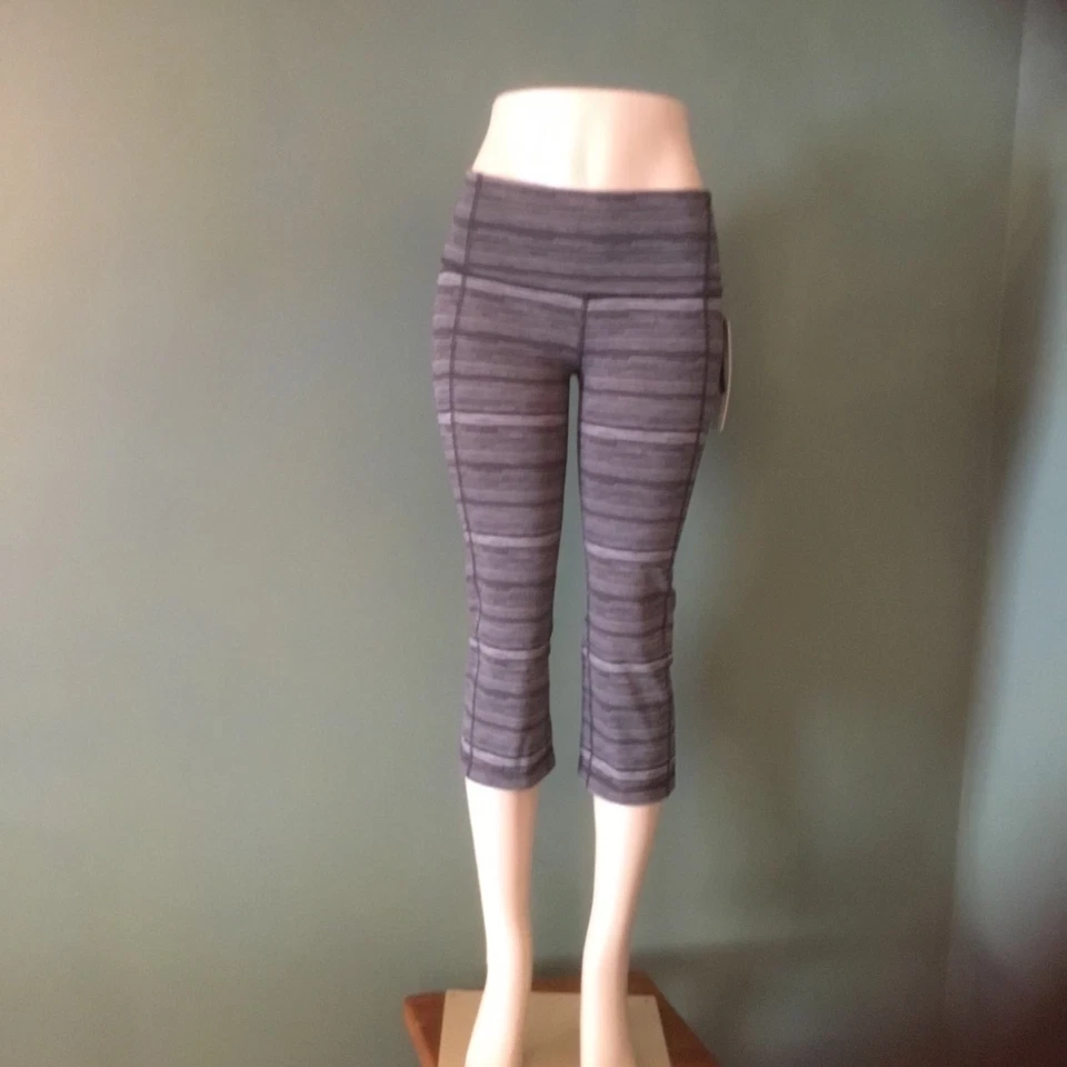Lululemon Gather & Crow Crop II CSGG (cyber black deep coal) 4 6 8 10 12 NWT - Изображение 1 из 4