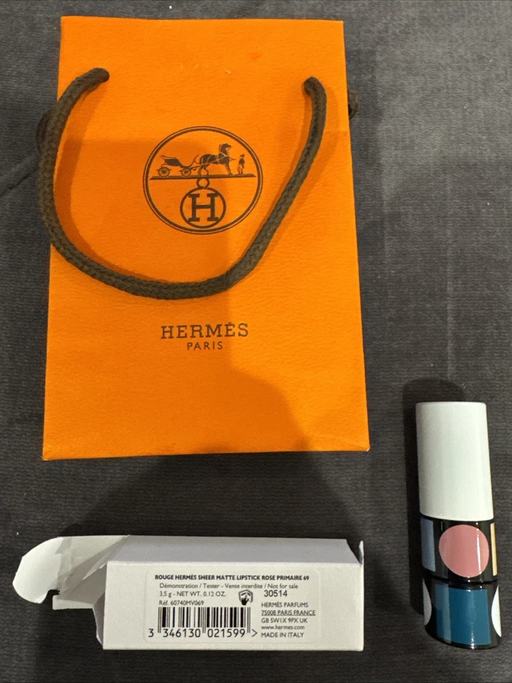 Rossetto Hermes # 69 Rouge Sheer Matte Rose Primaire nuovo con scatola edizione speciale con borsa - Immagine 1 di 1