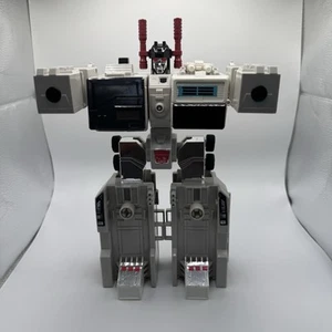 1985 Metroplex Transformers G1 Autobot Battle Station Rubber Tires Hasbro NICE - Picture 1 of 17