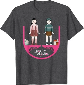 Camiseta Squid Game Temporada 3 Young-hee & Chul-su Standing Over Bridge - Imagen 1 de 3