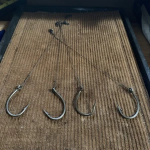 Ganchos de bronce 8/0 con cable de agua azul con ganchos giratorios de 4 piezas de cebo vivo Cali - Imagen 1 de 4