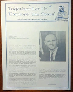 1965 Alan L. Bean Astronaut Series - Space Craft Explorer Magazine Supplement - Picture 1 of 1