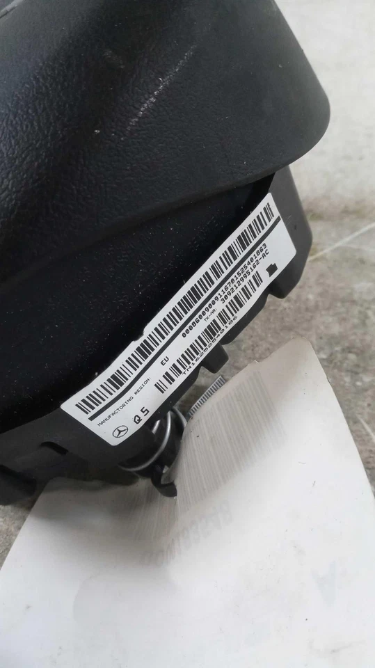 2016 Mercedes-Benz CLA-Class Steering Wheel Air Bag Black 91K Miles NJ25-16674 Foto 1 de 4