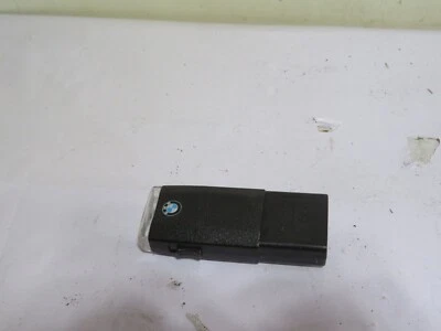 LUZ DE FLASH CAIXA DE LUVAS BMW X3 2007 - Imagem 1 de 4