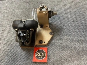 Cinch 35 mm Projektor Sound Kopf Erreger Halterung & Schlitz Objektiv Modelle 9030/9050 - Bild 1 von 4